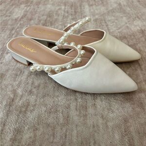 Lulu's Cream Pearl Embellished Mules